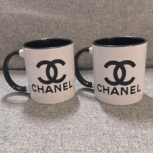 ❗️LAST TWO❗️TWO Luxury Black and White Logo Coffee Mugs